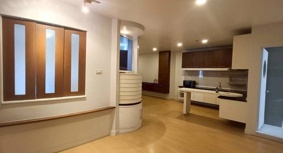 À louer 2 chambres condo à Watthana, Bangkok