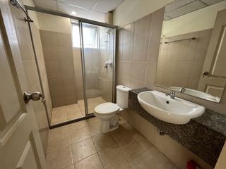 For sale 2 bedrooms condo in Bang Phlat, Bangkok