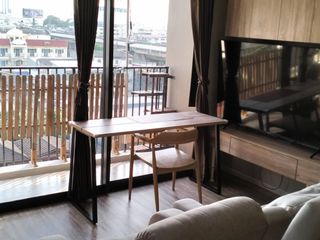 Wohnung zur Miete mit Studio in Sathon, Bangkok