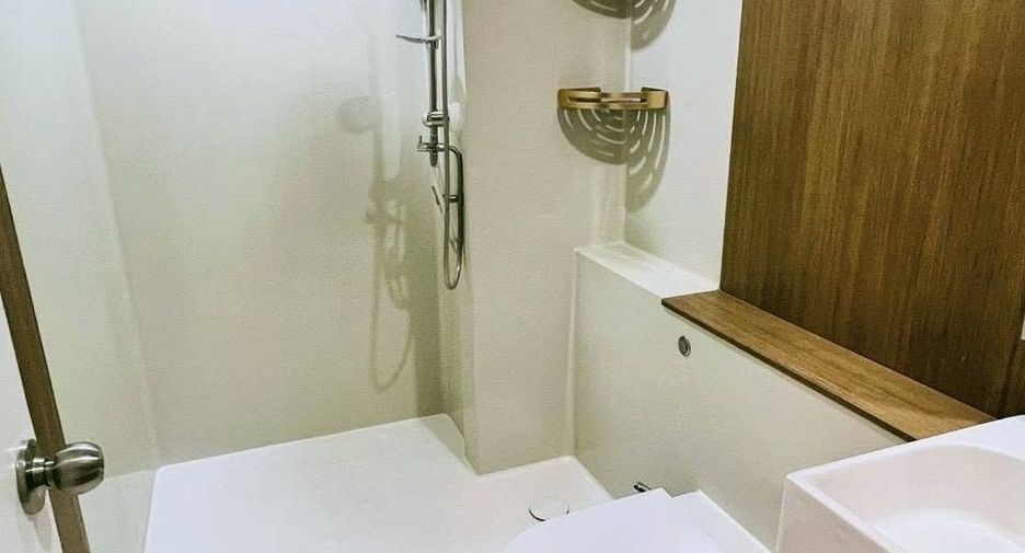 For rent studio condo in Sathon, Bangkok