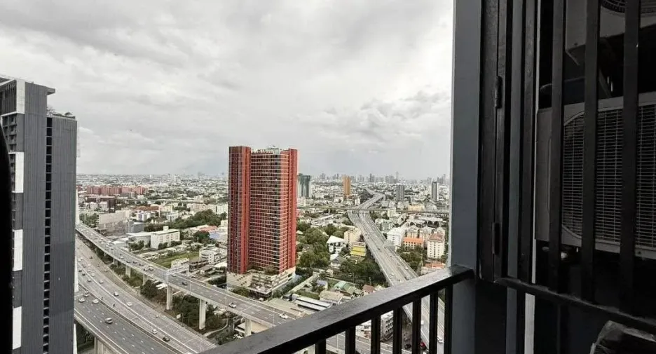 For rent 1 bed condo in Bang Kapi, Bangkok