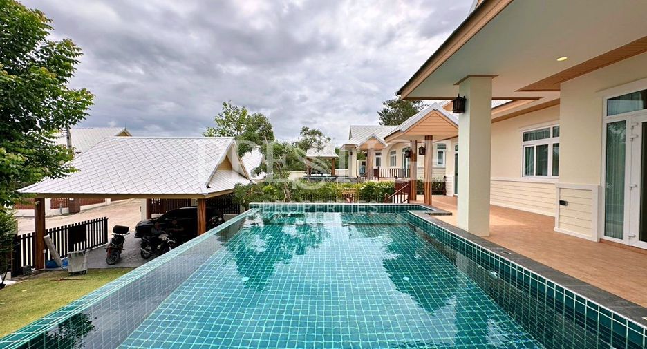 For rent 3 bedrooms house in Bang Lamung, Chonburi