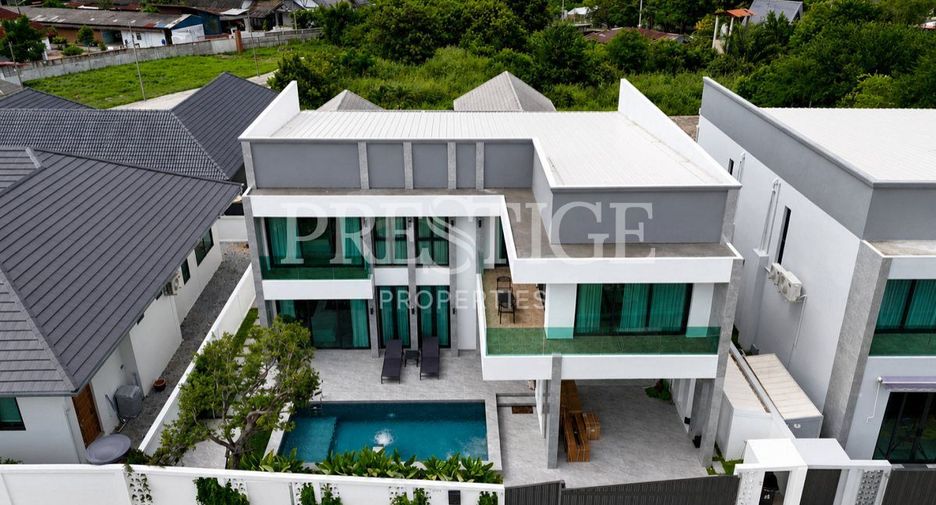 For sale 5 bedrooms house in Bang Lamung, Chonburi