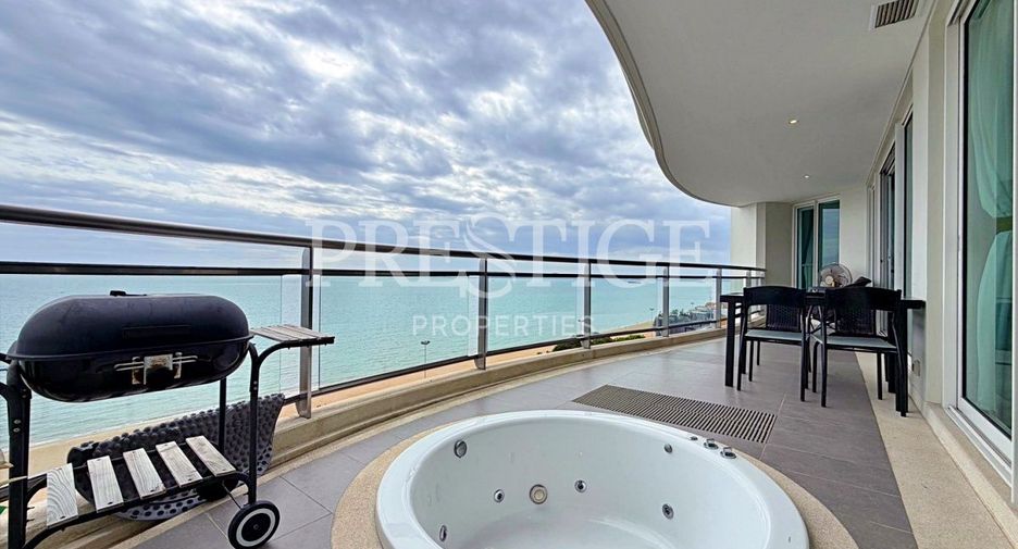 For rent 3 bedrooms condo in Jomtien, Pattaya