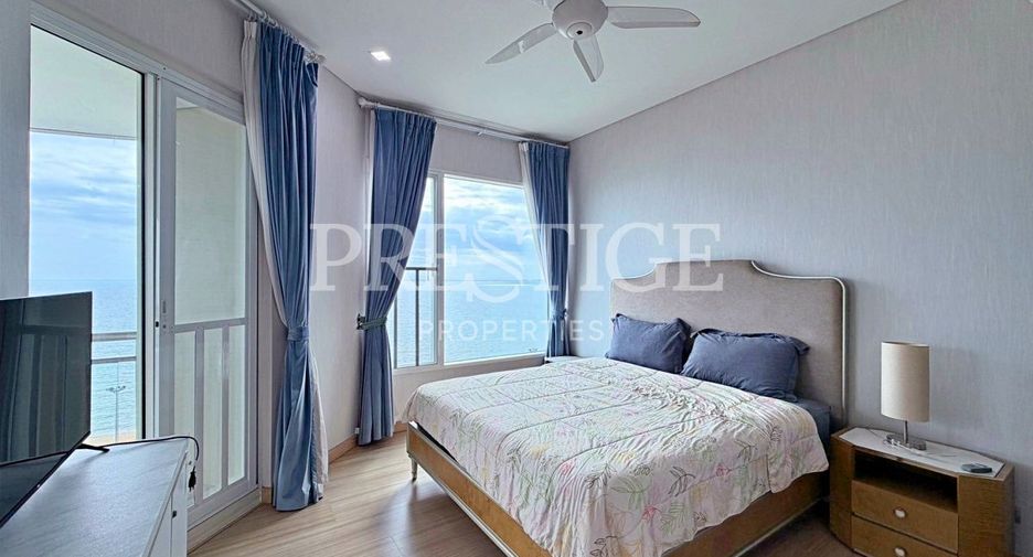 For rent 3 bedrooms condo in Jomtien, Pattaya