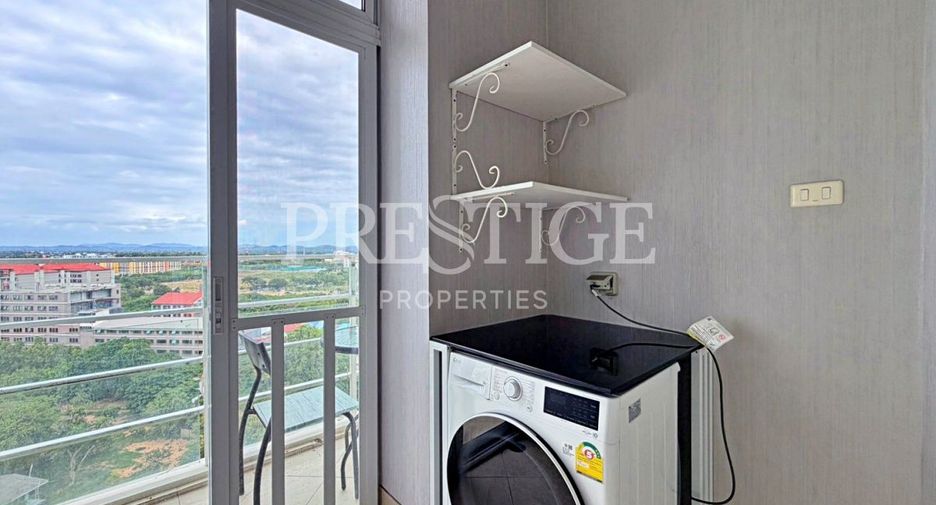 For rent 3 bedrooms condo in Jomtien, Pattaya