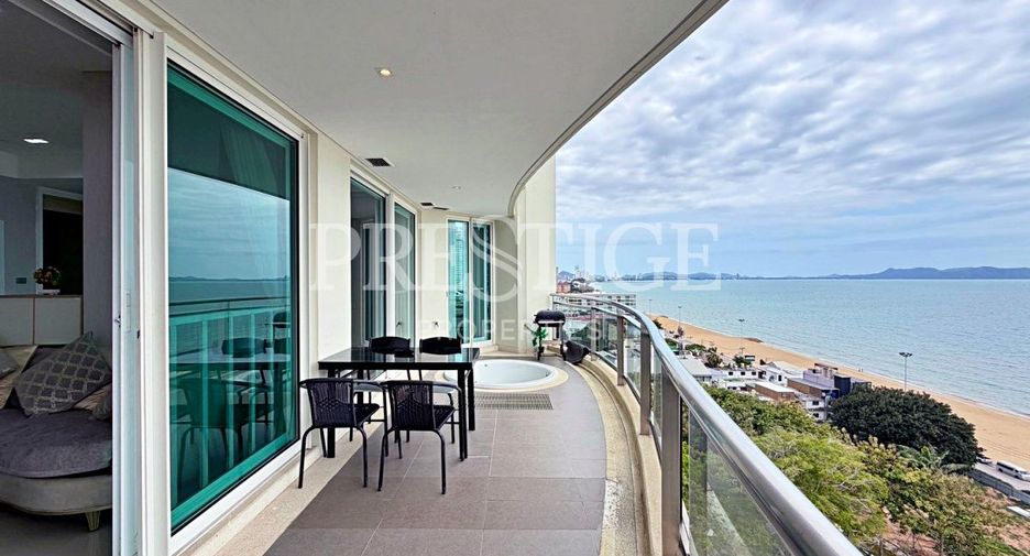 For rent 3 bedrooms condo in Jomtien, Pattaya