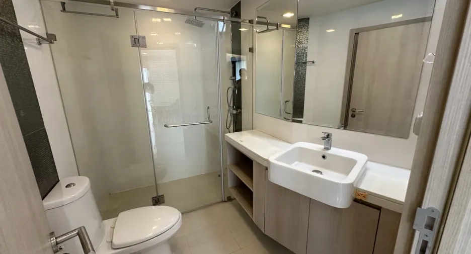 For sale 2 bedrooms condo in Bang Lamung, Chonburi