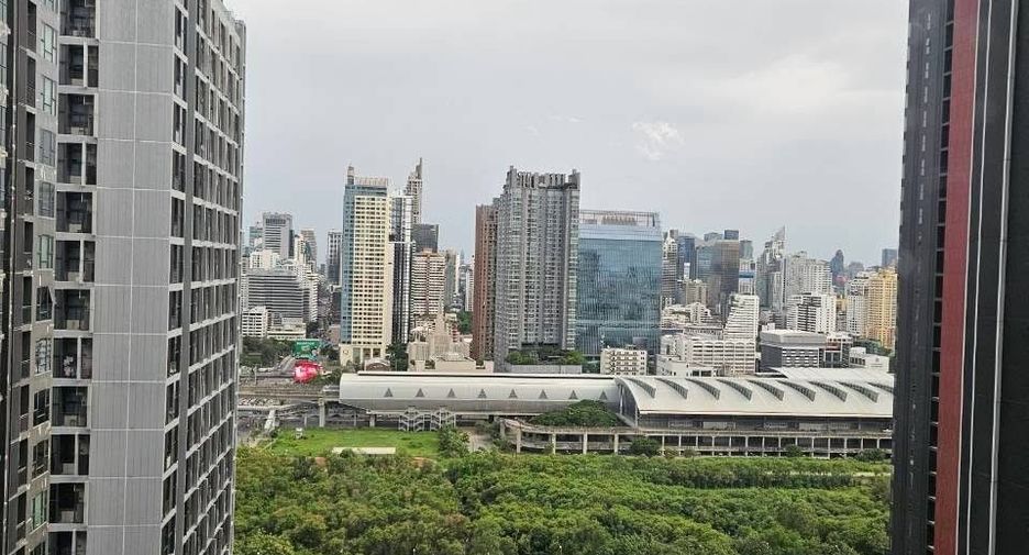 For rent 1 bed condo in Huai Khwang, Bangkok