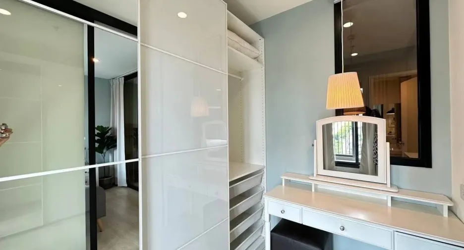 For rent 1 bed condo in Watthana, Bangkok