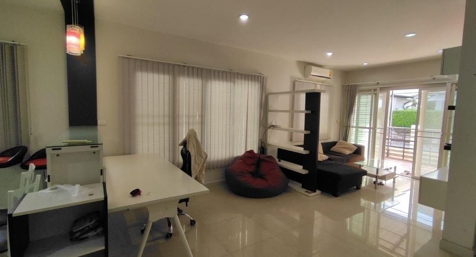 Casa en alquiler de 3 habitaciones en Mueang Chiang Mai, Chiang Mai