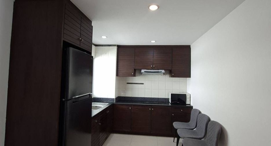 For rent 2 ベッドルーム condo in Phra Khanong, Bangkok
