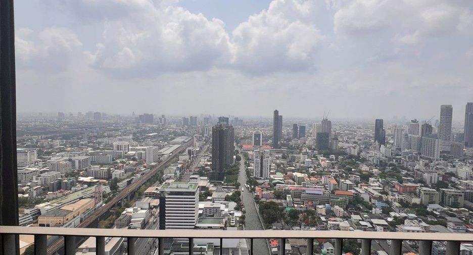 Wohnung zum Kauf mit 3 Zimmer in Watthana, Bangkok