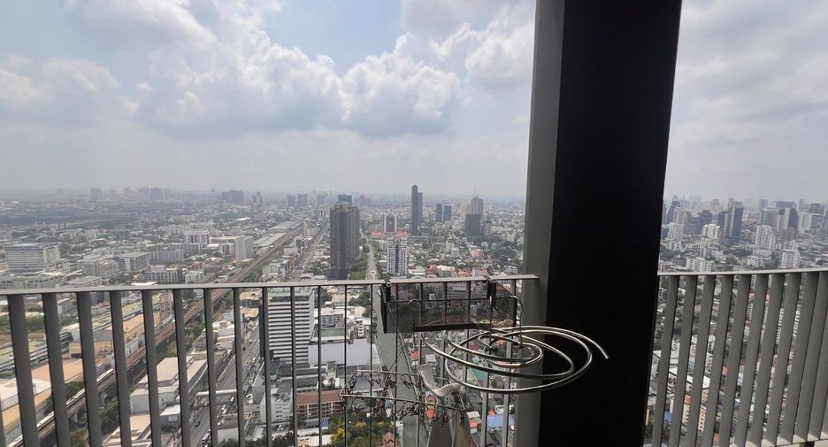 Wohnung zum Kauf mit 3 Zimmer in Watthana, Bangkok