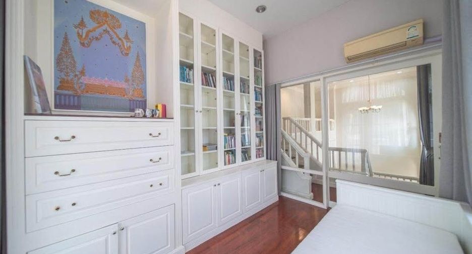 Haus zum Kauf und zur Miete mit 4 Zimmer in Bang Khen, Bangkok