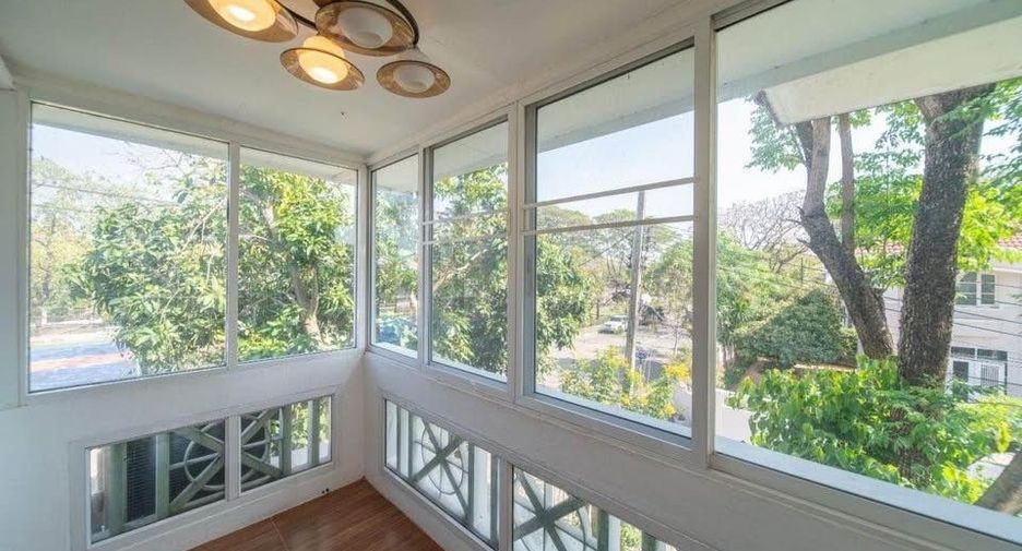 Haus zum Kauf und zur Miete mit 4 Zimmer in Bang Khen, Bangkok