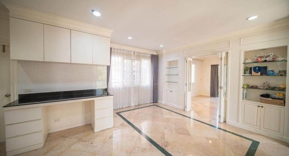 Haus zum Kauf und zur Miete mit 4 Zimmer in Bang Khen, Bangkok