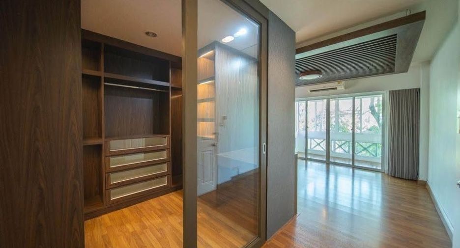 Haus zum Kauf und zur Miete mit 4 Zimmer in Bang Khen, Bangkok