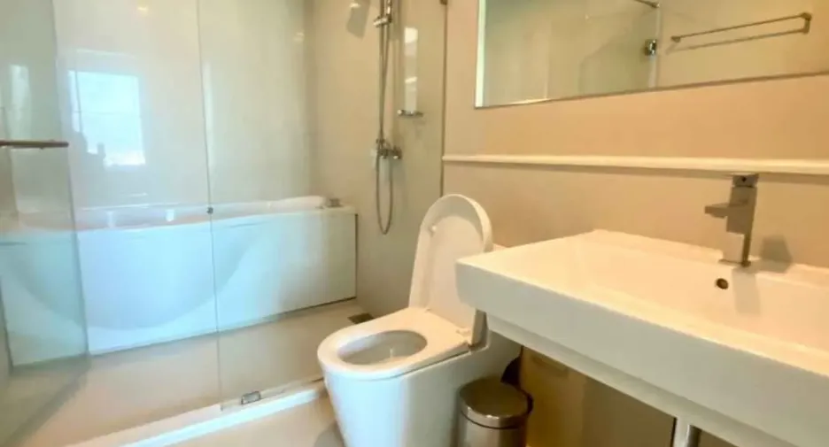 Condo en alquiler de 1 habitaciones en Watthana, Bangkok