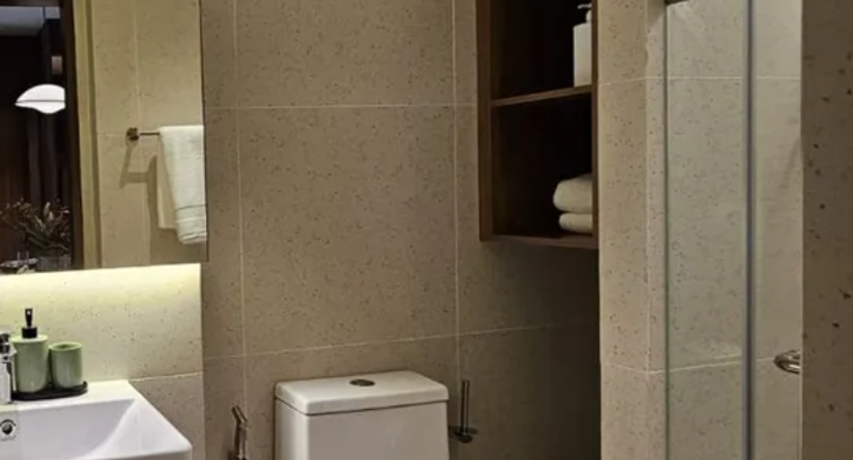 For sale 2 ベッドルーム condo in Ratchathewi, Bangkok