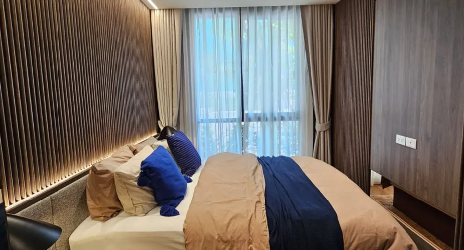For sale 2 ベッドルーム condo in Ratchathewi, Bangkok