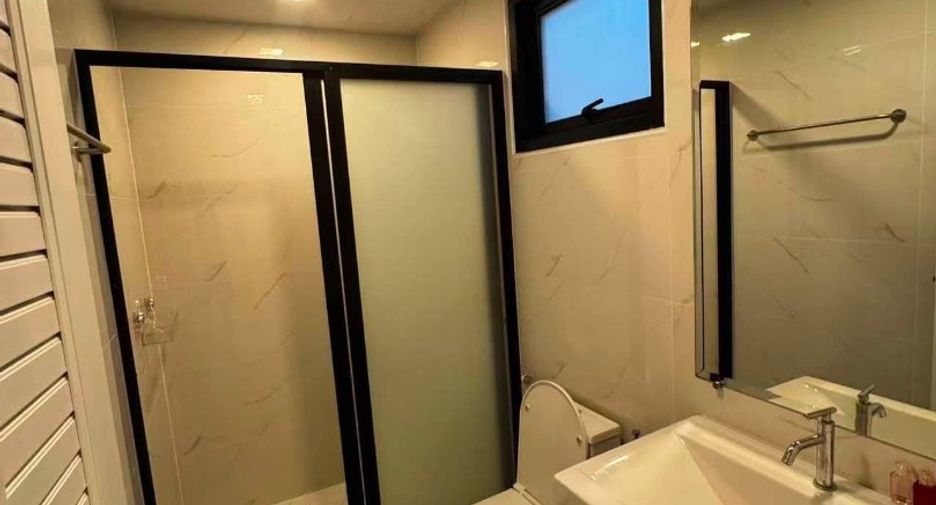 À louer 5 chambres maison à Bang Lamung, Chonburi