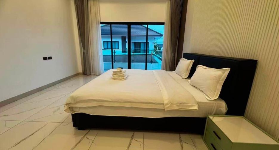 À louer 5 chambres maison à Bang Lamung, Chonburi