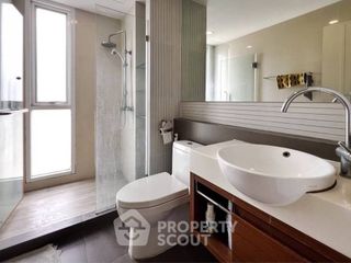 For sale 2 bedrooms condo in Phra Khanong, Bangkok
