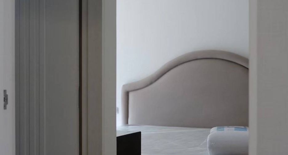 For sale 2 bedrooms condo in Phra Khanong, Bangkok