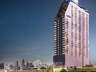 For sale 2 bedrooms condo in Phaya Thai, Bangkok