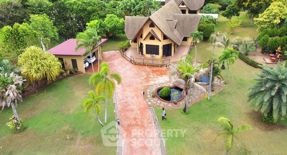 For sale 6 bedrooms villa in Sattahip, Pattaya