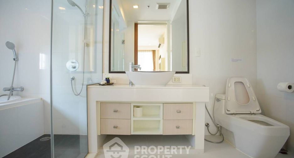 Apartamento en alquiler de 2 habitaciones en Khlong Toei, Bangkok