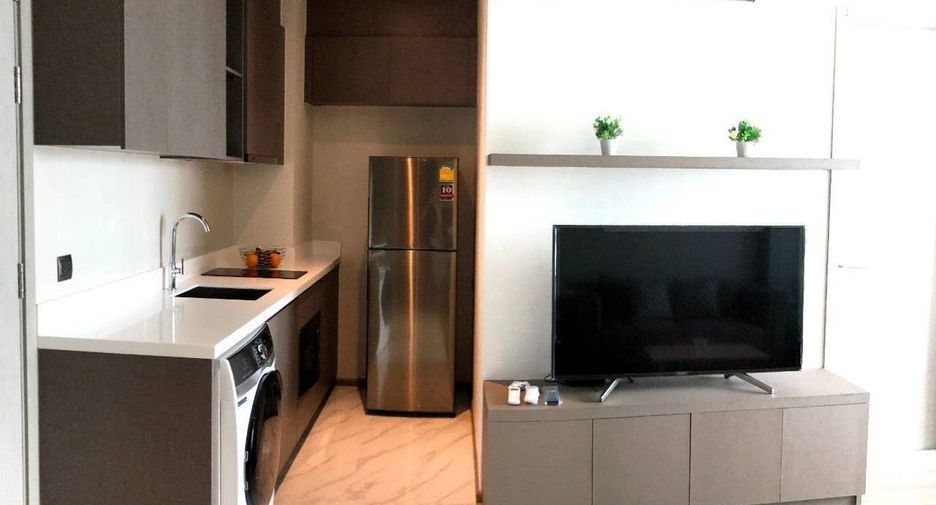 À louer 1 chambre condo à Watthana, Bangkok