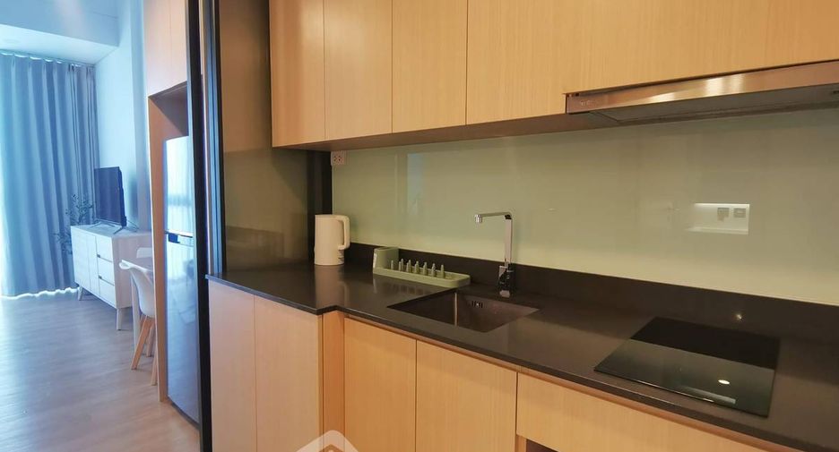 Wohnung zur Miete mit 1 Zimmer in Huai Khwang, Bangkok