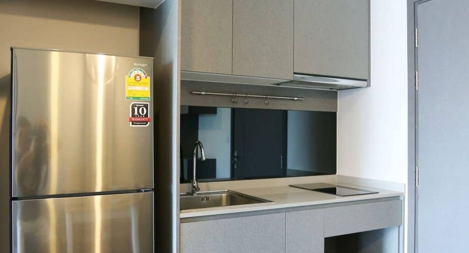 Condo en alquiler de 1 habitaciones en Phra Khanong, Bangkok