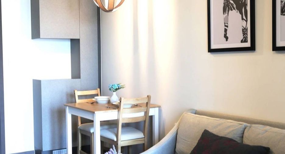 Condo en alquiler de 1 habitaciones en Phra Khanong, Bangkok