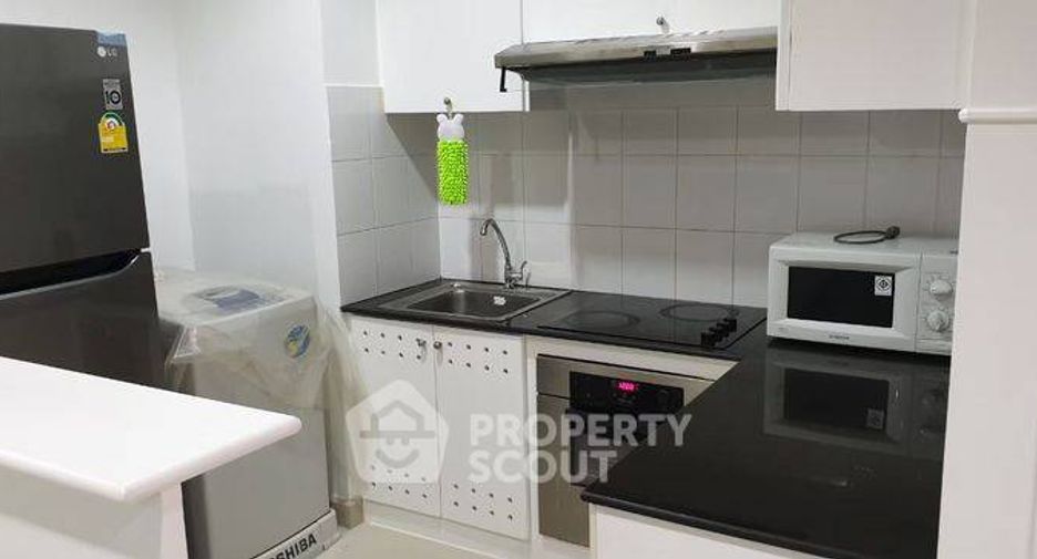 For rent 2 bedrooms condo in Khlong Toei, Bangkok