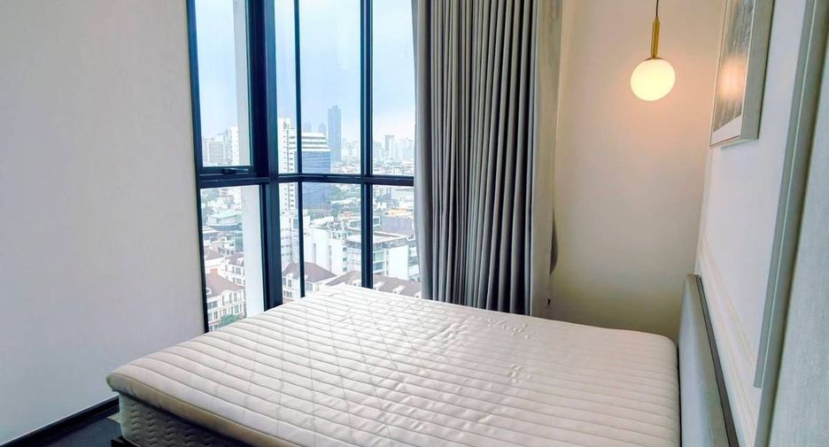 For rent 2 bedrooms condo in Watthana, Bangkok