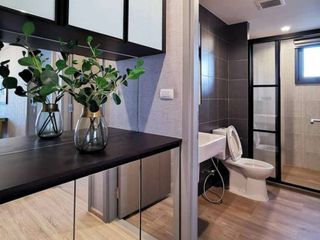 Condo en alquiler de 2 habitaciones en Bang Kapi, Bangkok