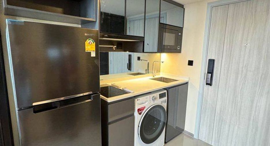 For rent 1 bed condo in Bang Rak, Bangkok