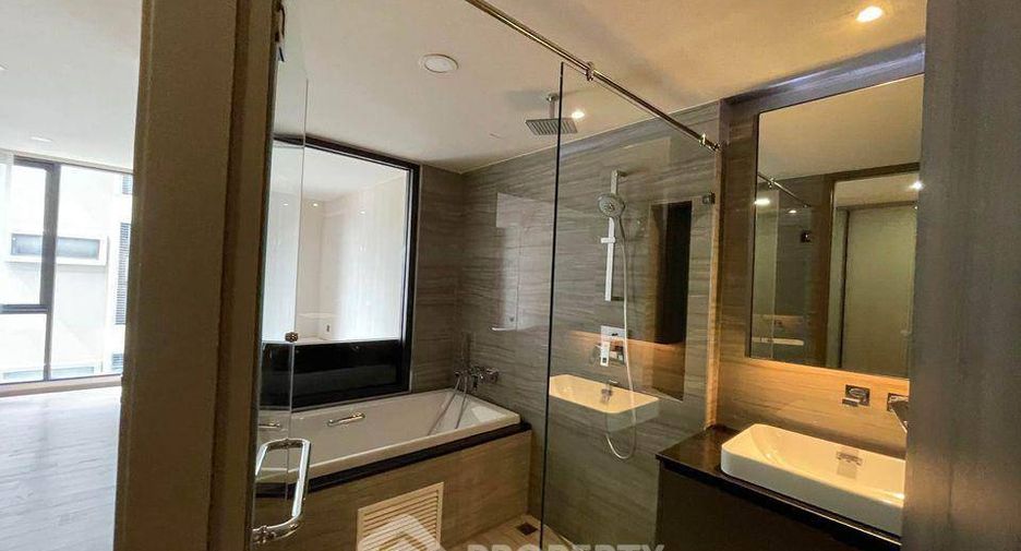Wohnung zur Miete mit 2 Zimmer in Pathum Wan, Bangkok