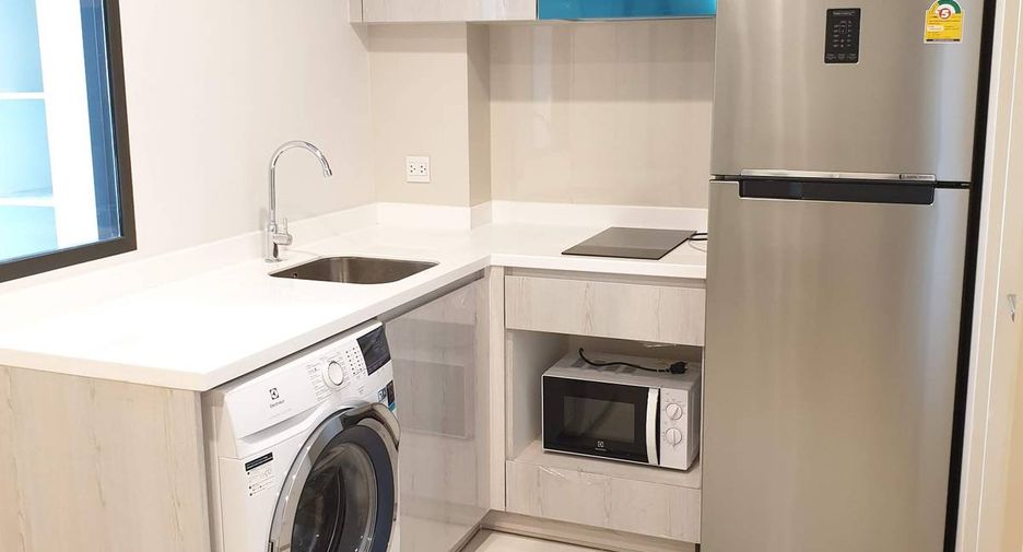 For rent 1 bed condo in Pathum Wan, Bangkok