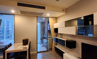 Condo en alquiler de 1 habitaciones en Sathon, Bangkok