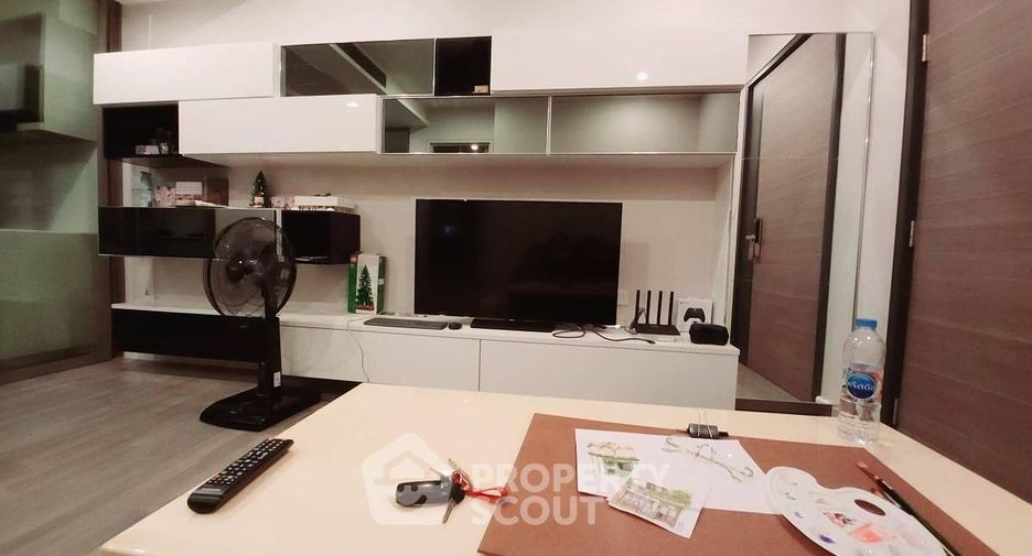 Condo en alquiler de 1 habitaciones en Sathon, Bangkok