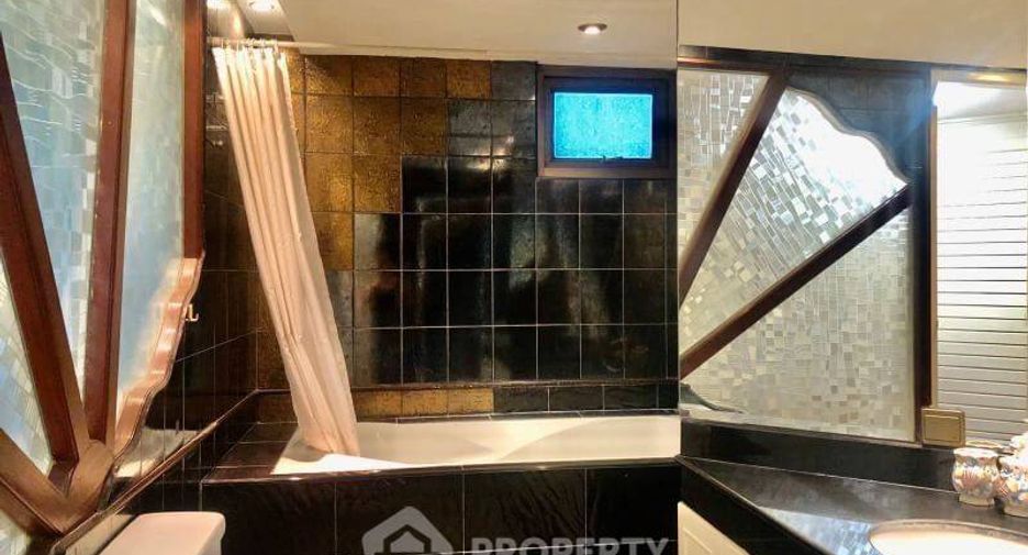 Condo en alquiler de 2 habitaciones en Watthana, Bangkok