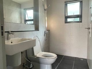 For rent 3 bedrooms house in Saphan Sung, Bangkok