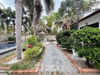 For rent 4 ベッドルーム villa in Bang Lamung, Chonburi