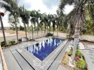 For rent 4 ベッドルーム villa in Bang Lamung, Chonburi
