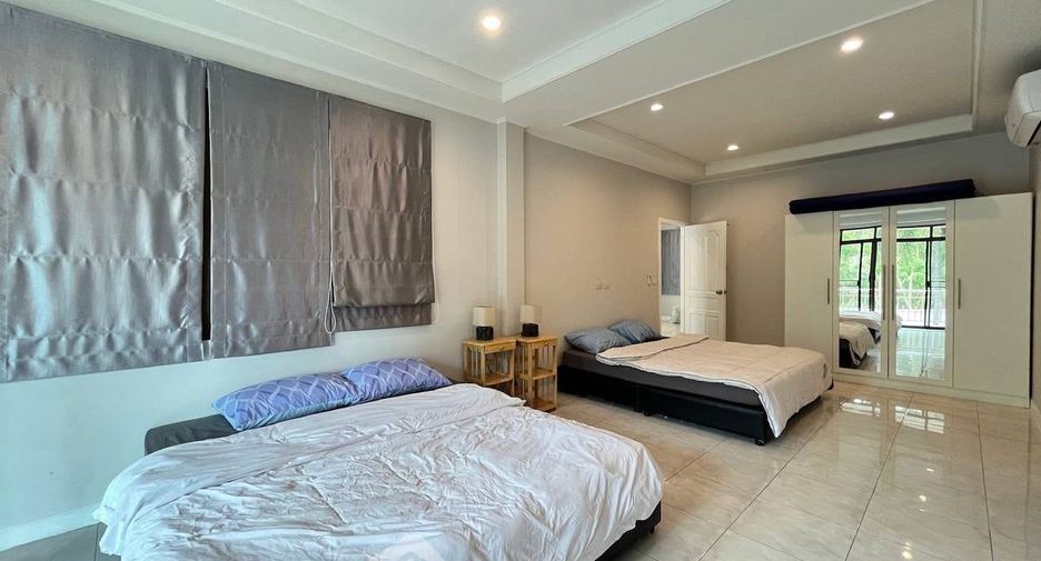 For rent 4 ベッドルーム villa in Huay Yai, Pattaya