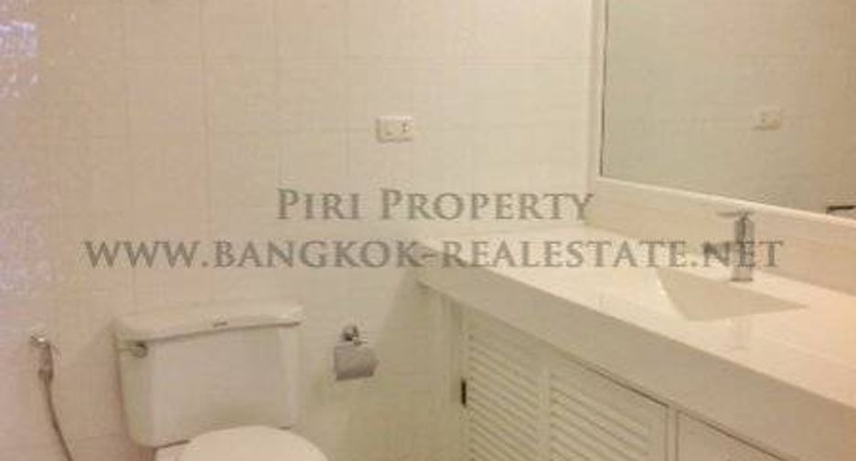À louer 3 chambres appartement à Pathum Wan, Bangkok